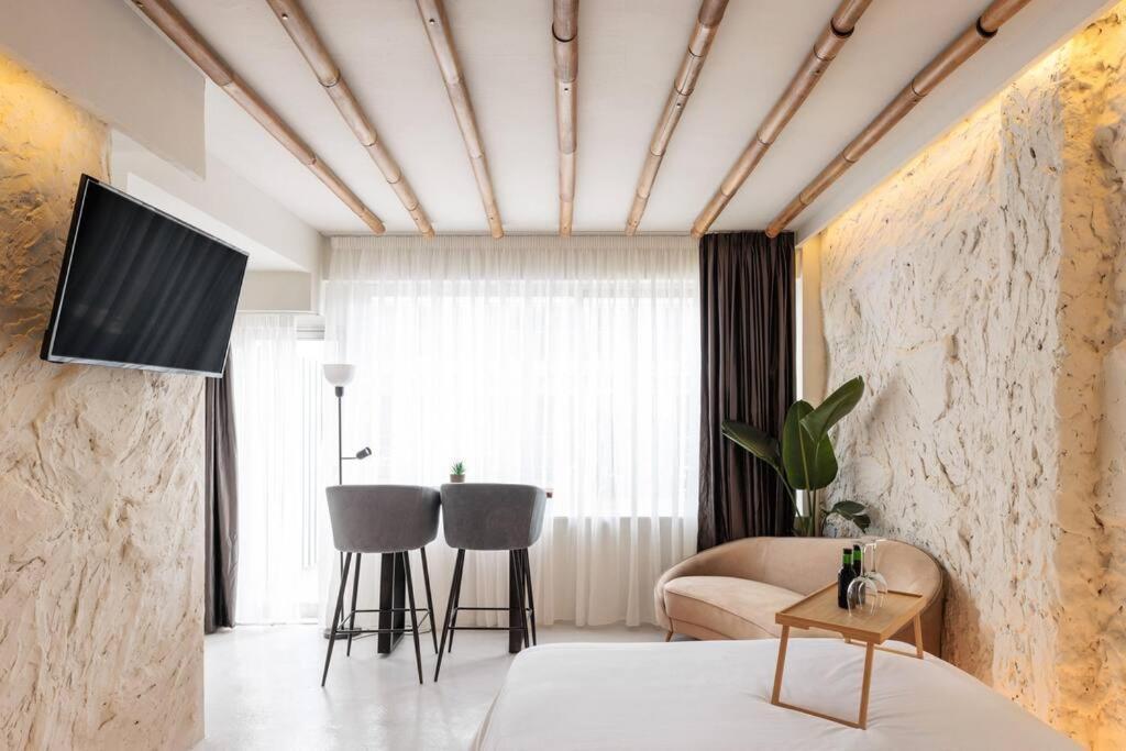 Stunning Room-citycenter-getaway Apartment Thessaloniki